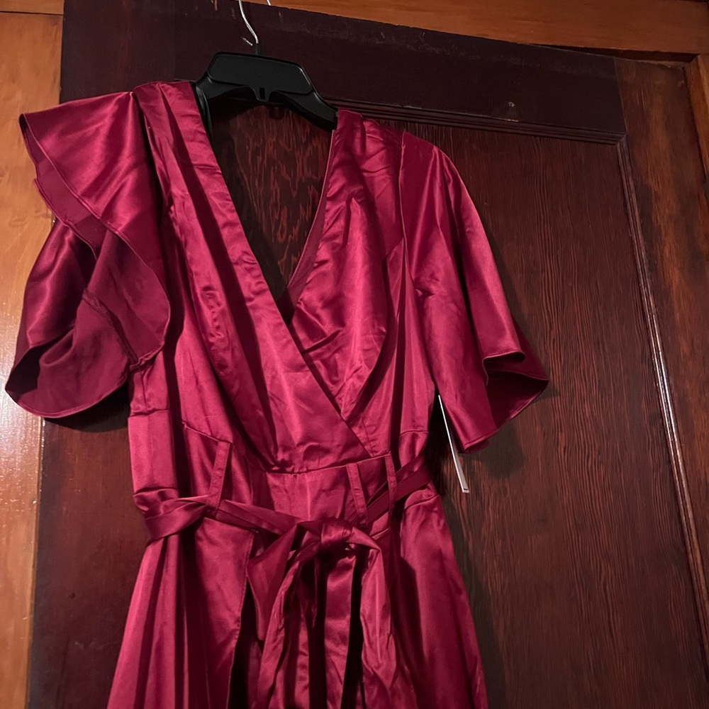 Jumpsuit burgundy, beautiful, new with tags!